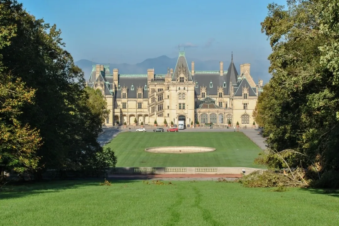 Badai Helene Porak-porandakan Rumah Termewah di AS ‘Biltmore Estate’