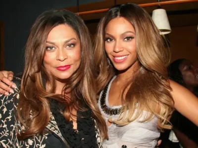 Beyonce dan ibunya, Tina Knowles. Foto: Dok. Johnny Nunez/WireImage via Today