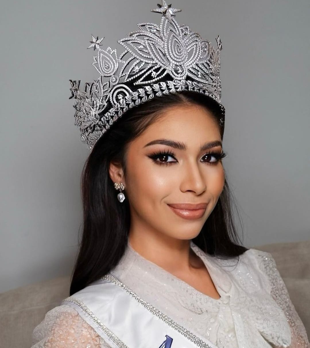 Kecantikan Clara yang berdarah Jerman-Indonesia. Foto: Dok. Instagram @itsclarasha