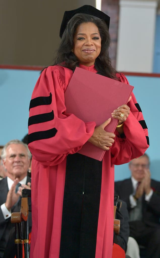 Oprah Winfrey terima gelar Honoris Causa dari Harvard University. Foto: Dok. Paul Marotta/Getty Images via E News