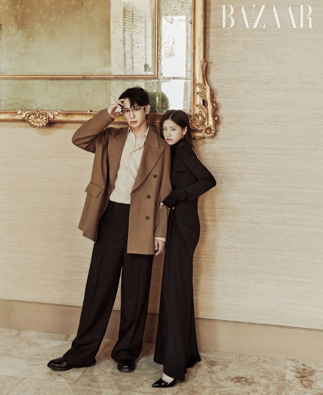 Nuansa pemotretan yang vintage. Foto: Dok. Instagram @harpersbazaarkorea