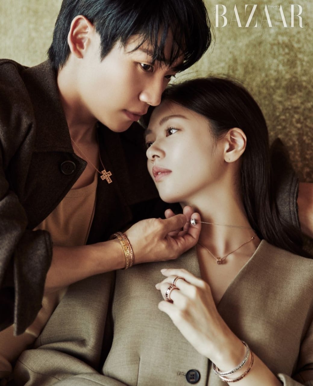 Pemotretan bersama Harper's Bazaar Korea. Foto: Dok. Instagram @harpersbazaarkorea