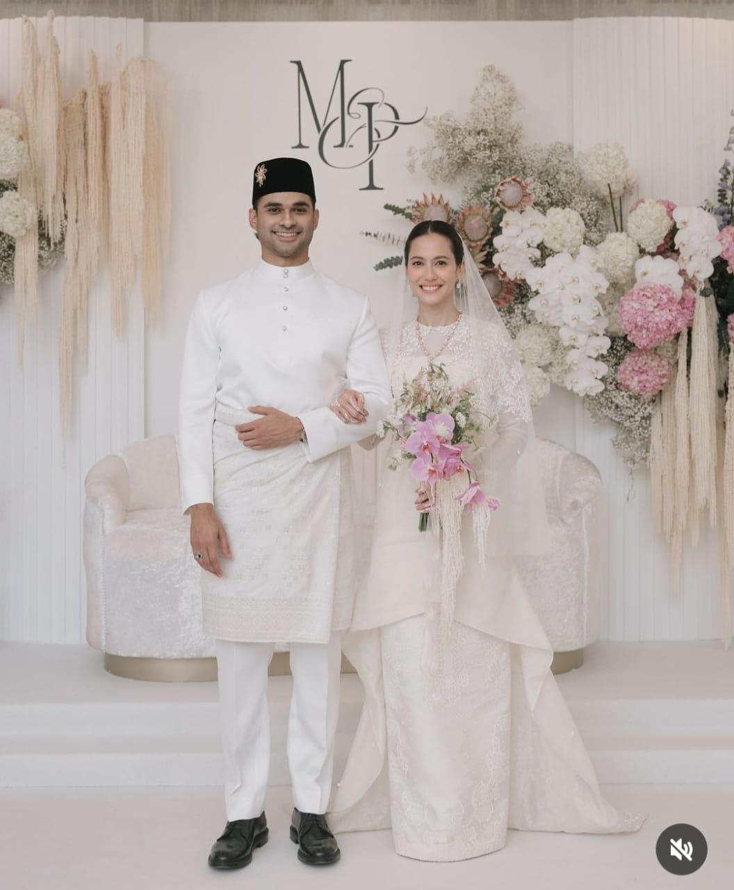 Acara pernikahan sederahana Pevita dan Mizan. Foto: Dok. Instagram @pevpearce