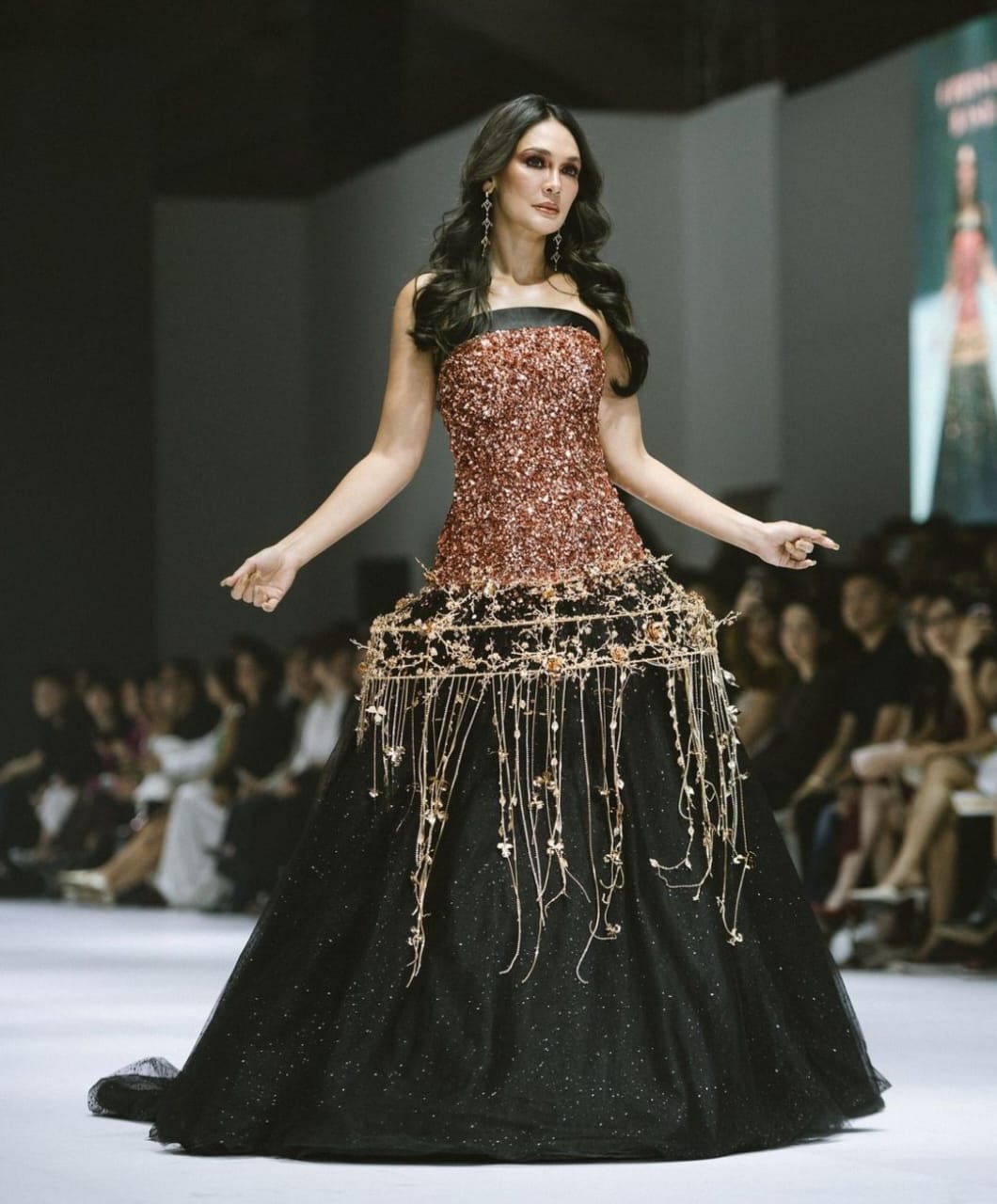 Luna Maya. Foto: Dok. Instagram @lunamaya