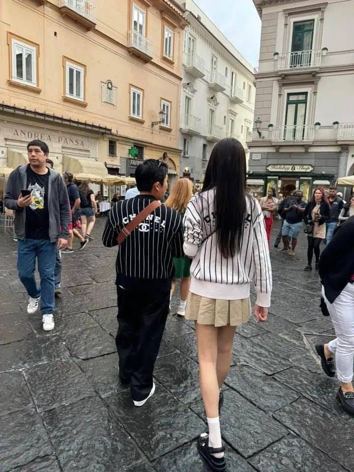 Potret Jo Seho dan istri di Italia. Foto: Dok. Instiz