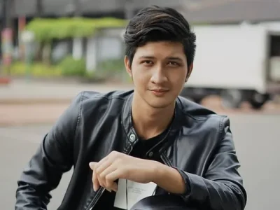 Aditya Zoni minta agar anaknya tidak dibawa ke Malaysia (Foto: Instagram/real_adityai)