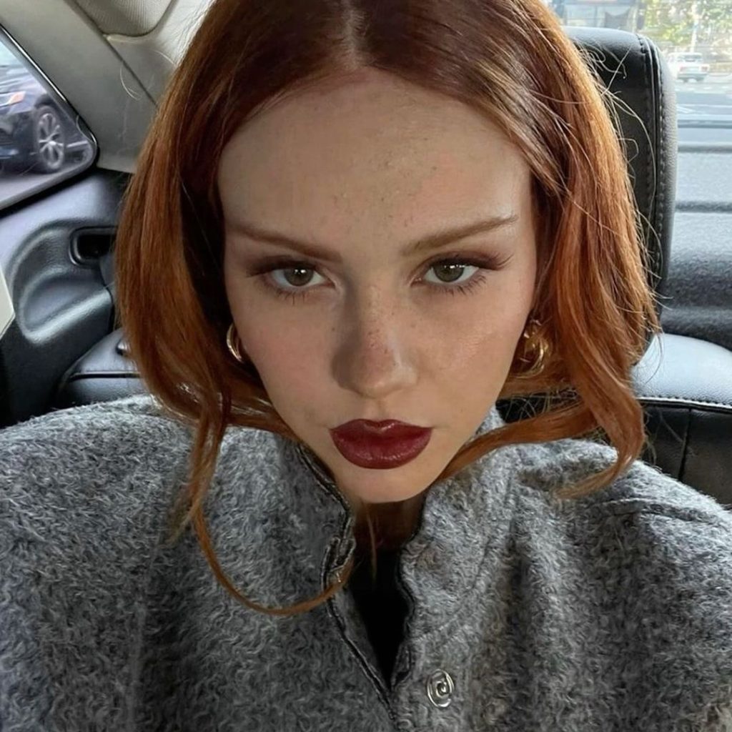 Contoh dark lipstick (Foto: Instagram/dollieta)