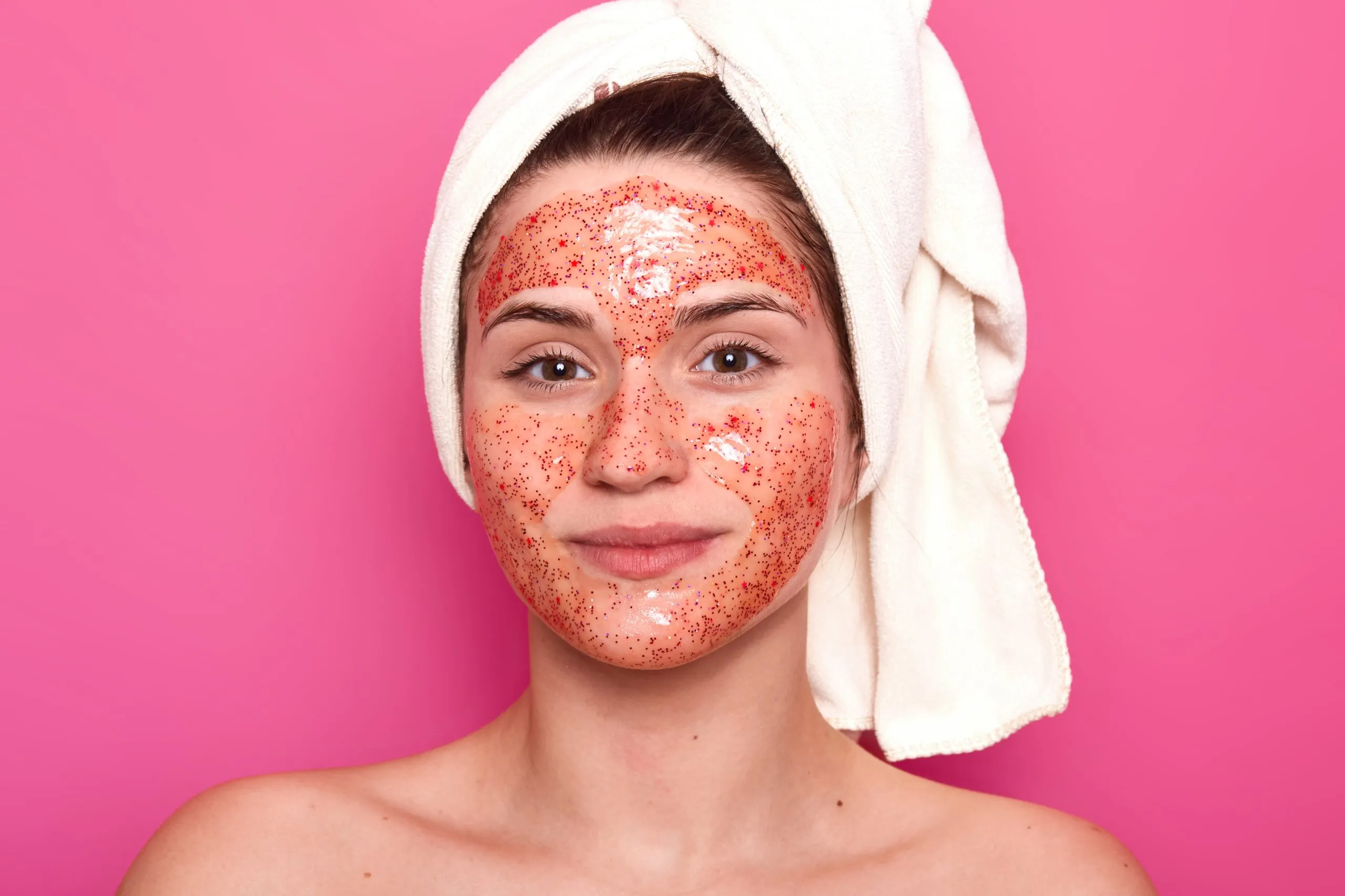 Wajib Coba! Eksfoliasi Wajah Agar Skincare Bekerja Maksimal
