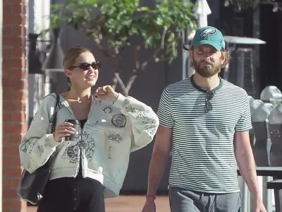 Gigi Hadid dan Bradley Cooper berkencan di Los Angeles (Foto: TheImageDirect)