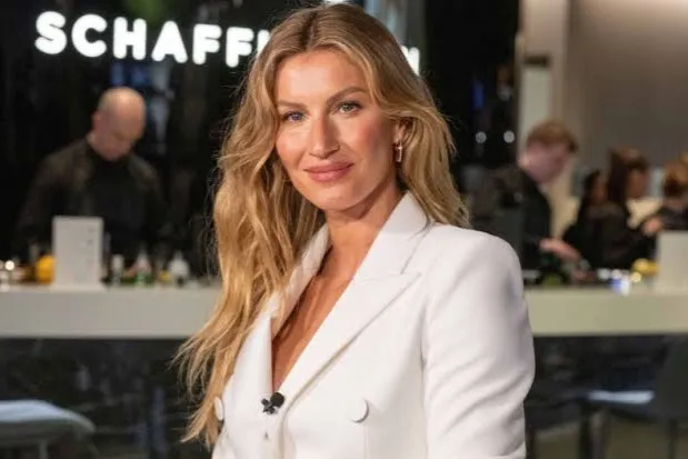 Gisele Bundchen Hamil Anak Pertama dari Joaquim Valente