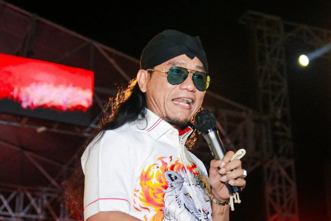 Viral, Gus Miftah Toyor Kepala Istri, Ini Faktanya