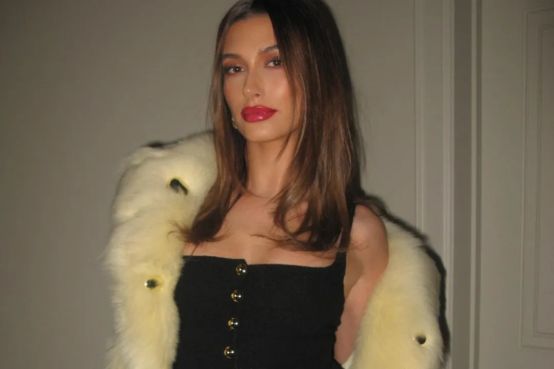 Potret Hailey Bieber Mengenang Masa Kehamilan Pertama