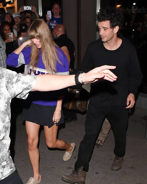 Potret Taylor Swift dan Matty Healy pada Mei 2023 (Foto: GC Images)