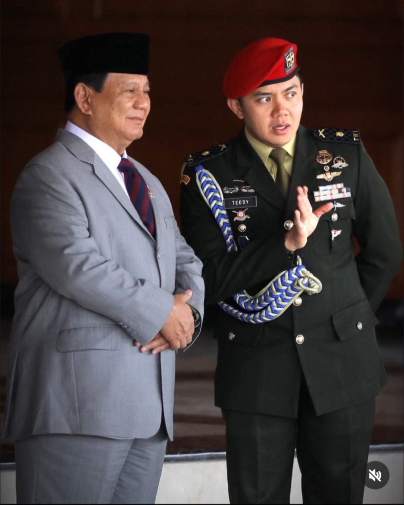Mayor Teddy bersama Presiden Prabowo (Foto: Instagram/suzhy_hd)