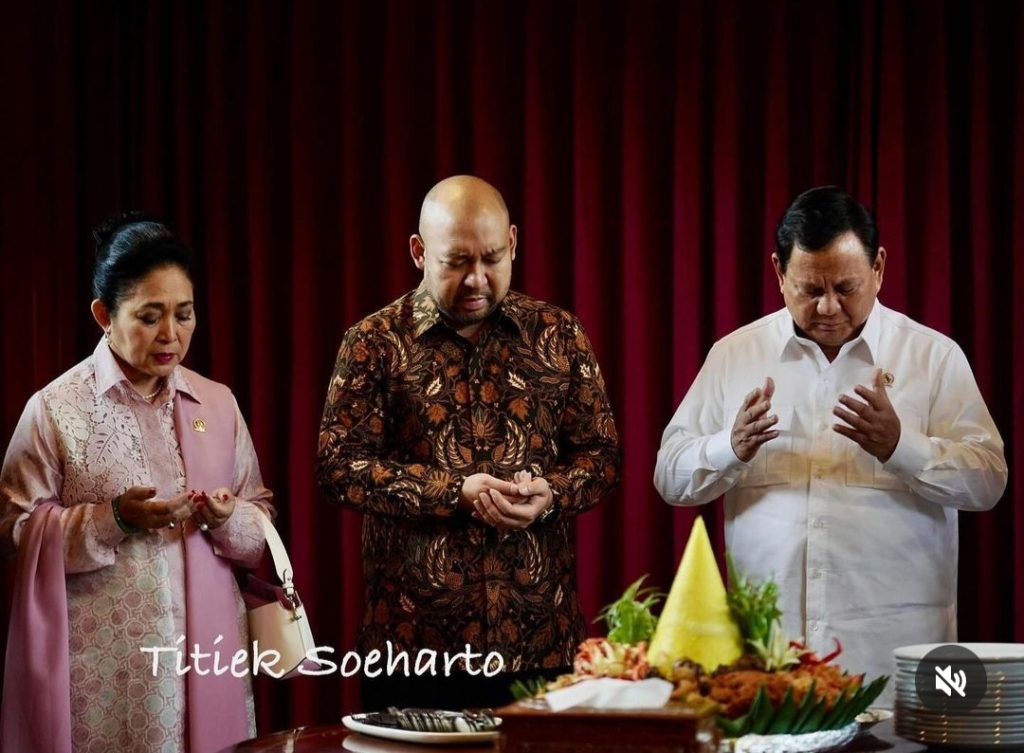 Unggahan Titiek Soeharto saat mengucapkan ulang tahun pada Prabowo (Foto: Instagram/titieksoeharto)