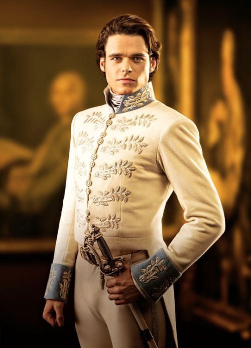 Richard Madden (Foto: Disney UK)