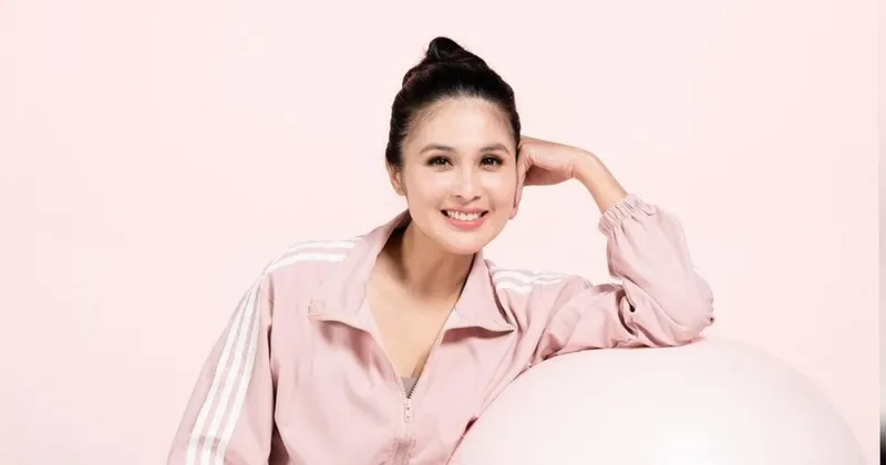 Bukan Tas, Sandra Dewi Ngaku Dapat iPhone Tiap Tahun dari Suami