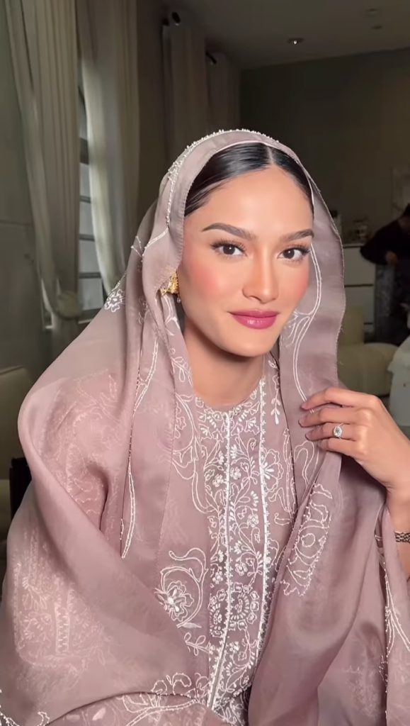 Potret Tengku Natasya saat pengajian pra pernikahan (Foto: Instagram/dannybarca22)