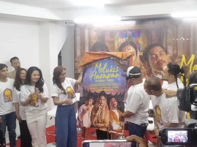 Petualangan menarik mencari jati diri di film 'Melukis Harapan di Langit India'. (Foto: Bayu/Nyata)