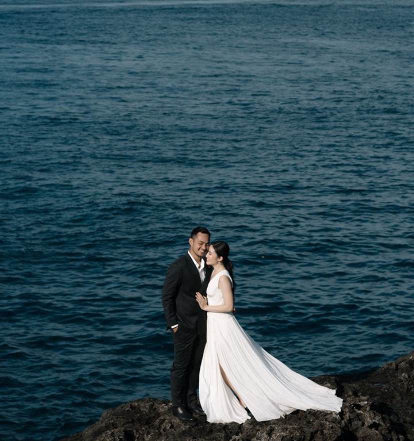 Potret romantis Febby Rastanty dan Drajad Djumantara. Foto : Instagram/febbyrastanty