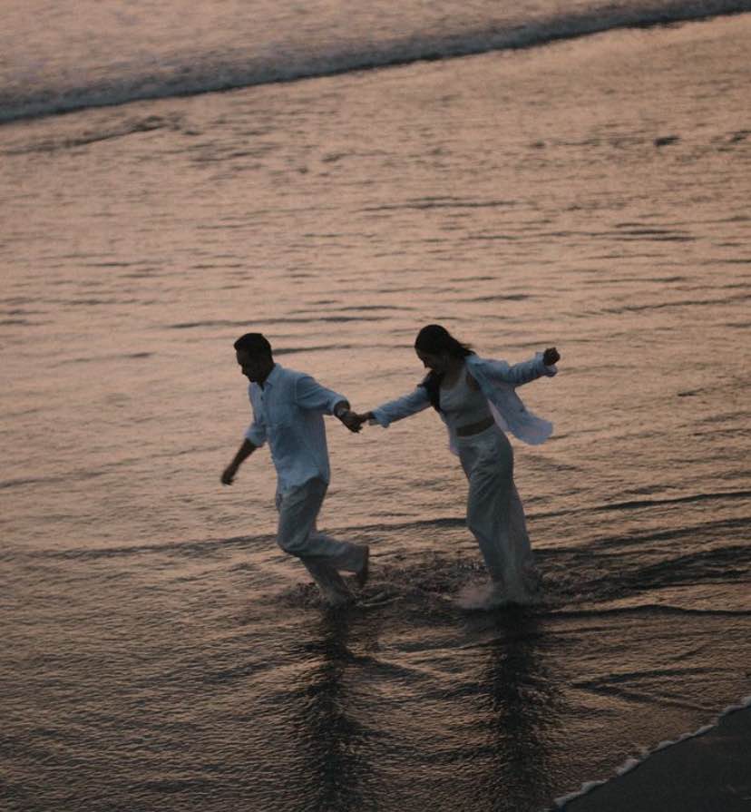 Potret romantis Febby Rastanty dan Drajad Djumantara. Foto : Instagram/febbyrastanty