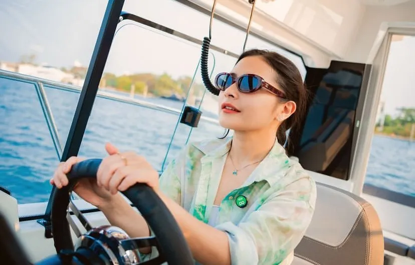 Setelah Beli Yacht, Prilly Latuconsina Buka Penyewaan Kapal