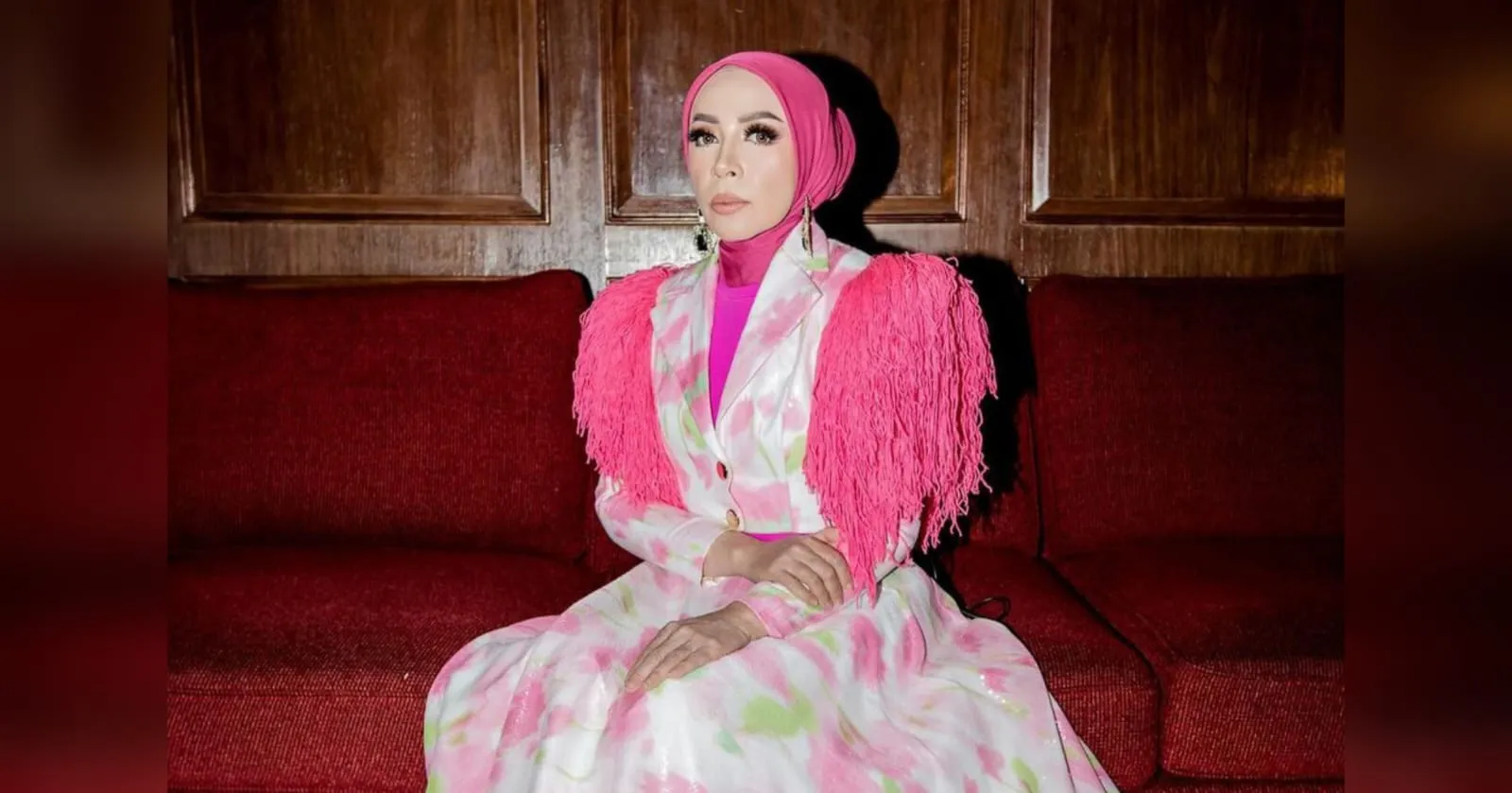 Melly Goeslaw Nyanyikan Lagu ‘Gantung’ Saat Rapat DPR