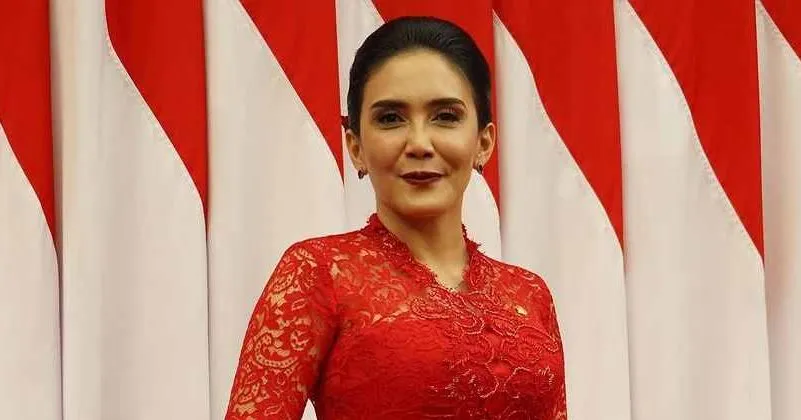 Meski Bergelar Doktor, Rieke Diah Pitaloka Kembali Kuliah S-1