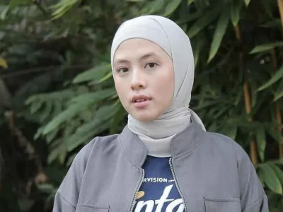 Potret Terbaru Adhisty Zara, Nyaman Tampil Berhijab. (Foto: Dok. Pri)