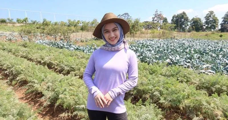 Potret Melody Eks JKT48, Disebut Cocok Jadi Duta Petani Milenial