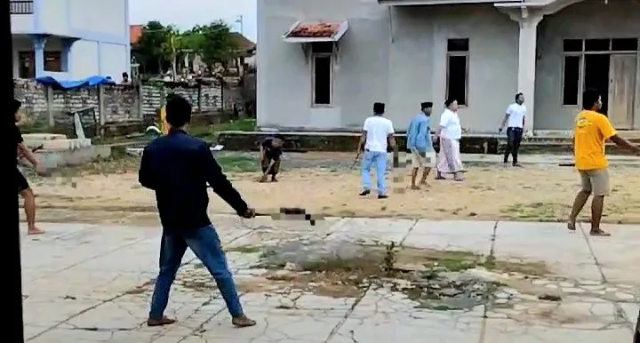 Ngeri, Warga Sampang Tewas Dibacok Gegara Pilkada 2024
