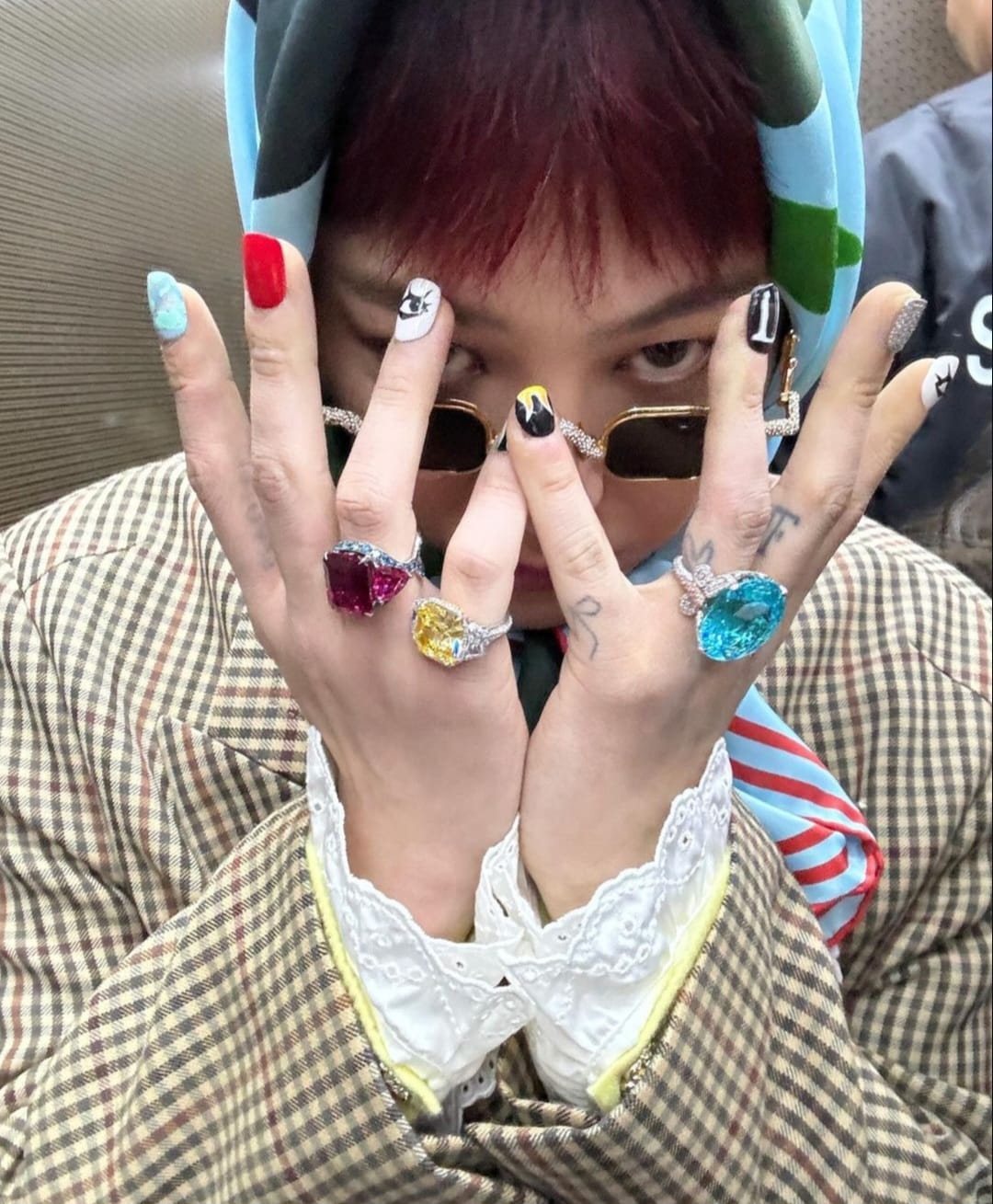 Cincin berlian senilai jutaan dolar. Foto: Dok. Instagram @8lo8lo8lowme