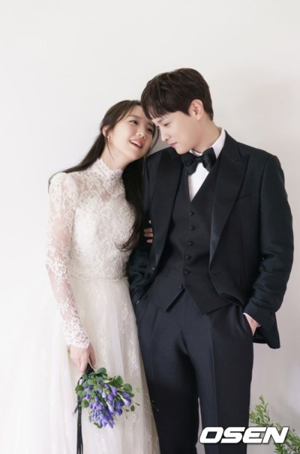 Prewedding Kyung Hoon dan Shin Ki Eun. Foto: Dok. OSEN