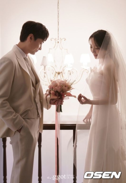 Prewedding Kyung Hoon dan Shin Ki Eun. Foto: Dok. OSEN