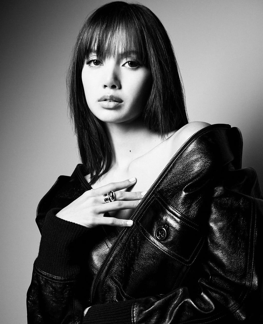 Pemotretan solo Lisa BLACKPINK. Foto: Dok. Vanity Fair