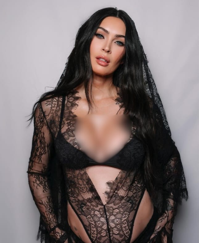 Gaya Meghan Fox saat mengandung anak pertama dengan MGK. Foto: Dok. Instagram @tylorklipfel