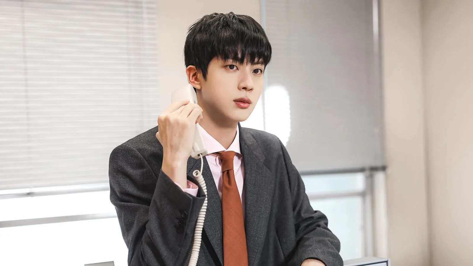 Jin BTS Rilis Album Solo Perdana, Ada Lagu Khusus Untuk Fans
