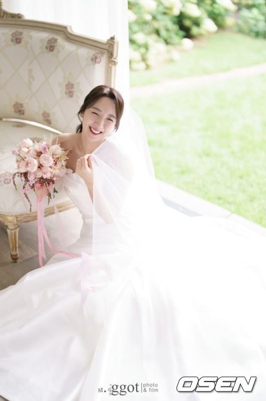 Paras cantik istri Min Kyung Hoon. Foto: Dok. Osen