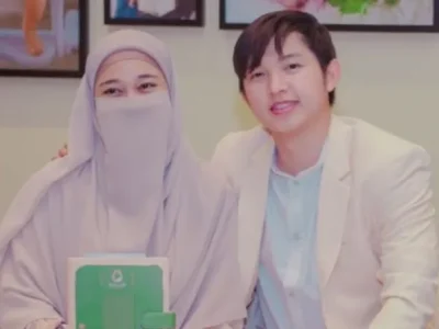 Dennis Lim dan Yunda Faisyah dikaruniai anak kembar. Foto: Dok. Instagram @yundafaisyah