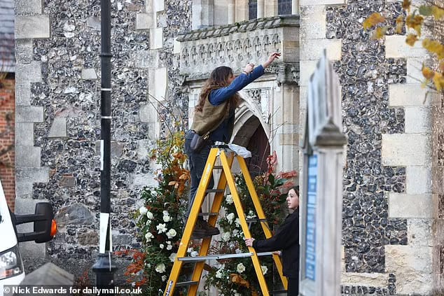 Persiapan menjelang pemakaman Liam Payne. Foto: Dok. Daily Mail