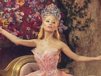 Ariana Grande sebagai Glinda di film 'Wicked'. Foto: Dok. Instagram @wickedmovie