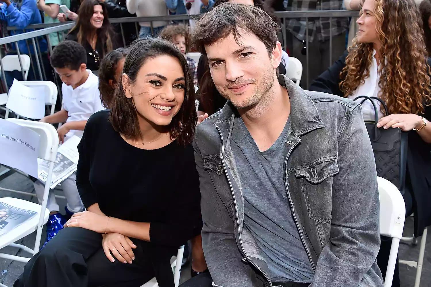Ashton Kutcher dan Mila Kunis. Foto: Dok. Alberto E. Rodriguez/Getty Images via People