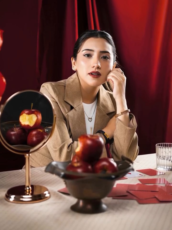Rilis single perdana 'Salah Menaruh Hati' (Foto: Instagram/adivaadelia23)