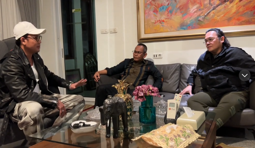 Densu dan Farhat saat bertemu (Foto: TikTok/dennysumargoreal)