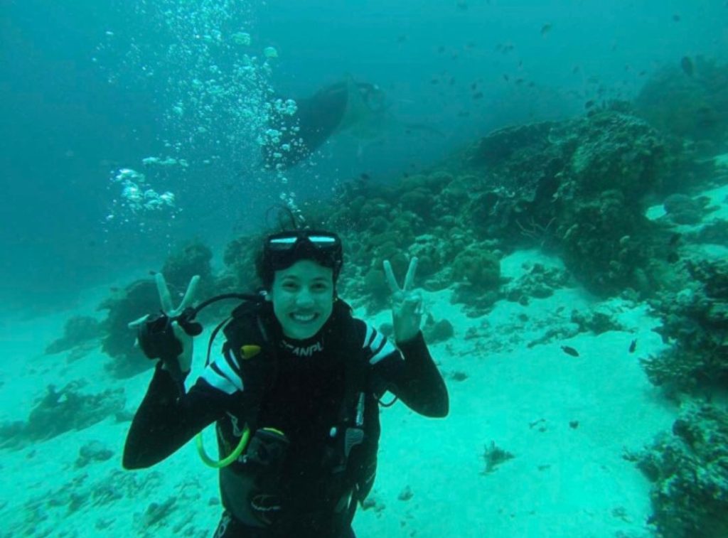 Pevita Pearce, artis hobi diving (Foto: Instagram/pevperace)