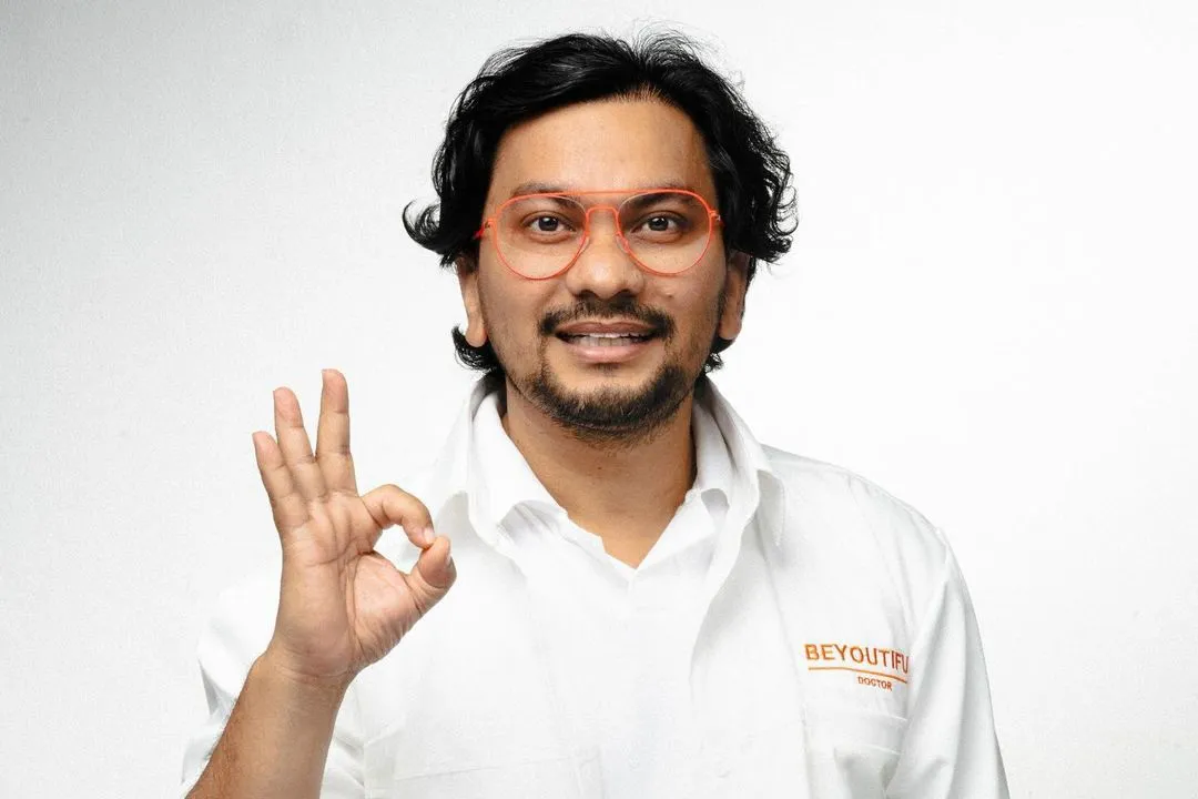Jangan Tertipu Iklan! Ini Tips Skincare Wajib Pakai dari Dokter Tompi