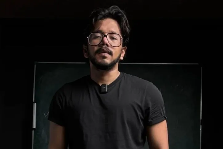 Profil Ferry Irwandi, YouTuber Buktikan Santet Malah Untung Rp36 Juta