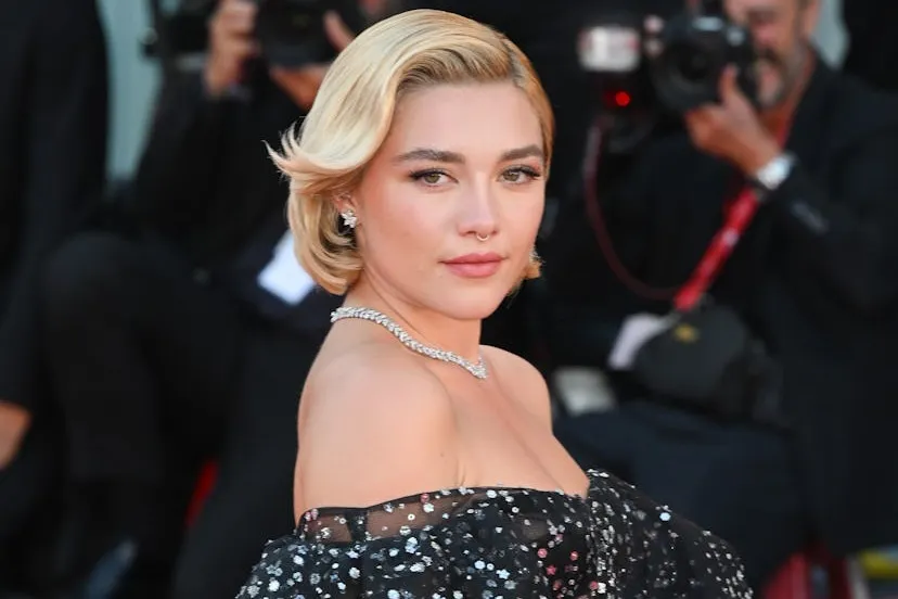 Florence Pugh Bekukan Sel Telur Pasca Didiagnosis PCOS