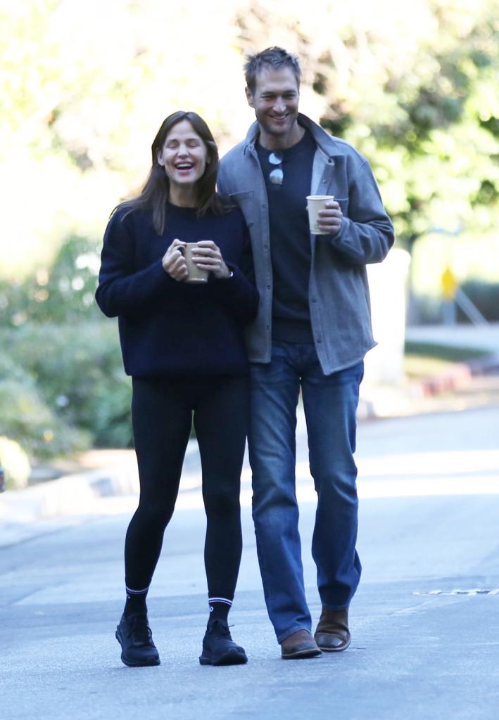 Potret Garner dan Miller di Los Angeles (Foto: X17online.com)