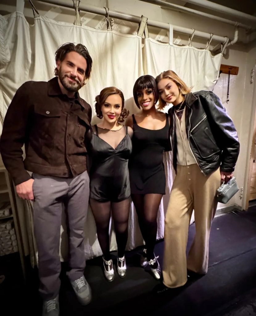 Gigi Hadid dan Bradley Cooper saat menonton pertunjukan di Broadway (Foto: Instagram/Alyssa Milano)